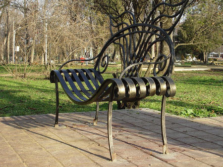 Скамья примирения в Таганроге